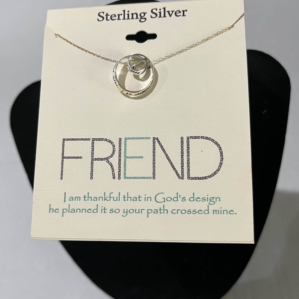 Sterling Silver NWT Friendship  Necklace with Interlocking Circles. - Picture 5 of 9